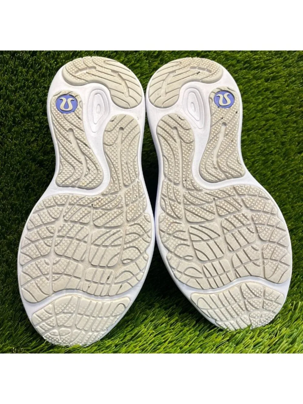 Lululemon Blissfeel Run 2 Womens Size 8 White Athletic Running Shoes Sneakers